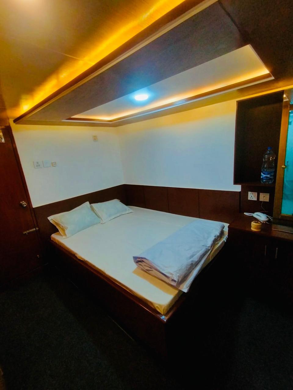 Couple Cabin